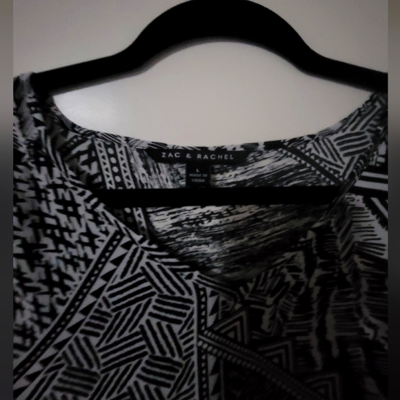 Womens abstract Shirt - Picture 2 of 4